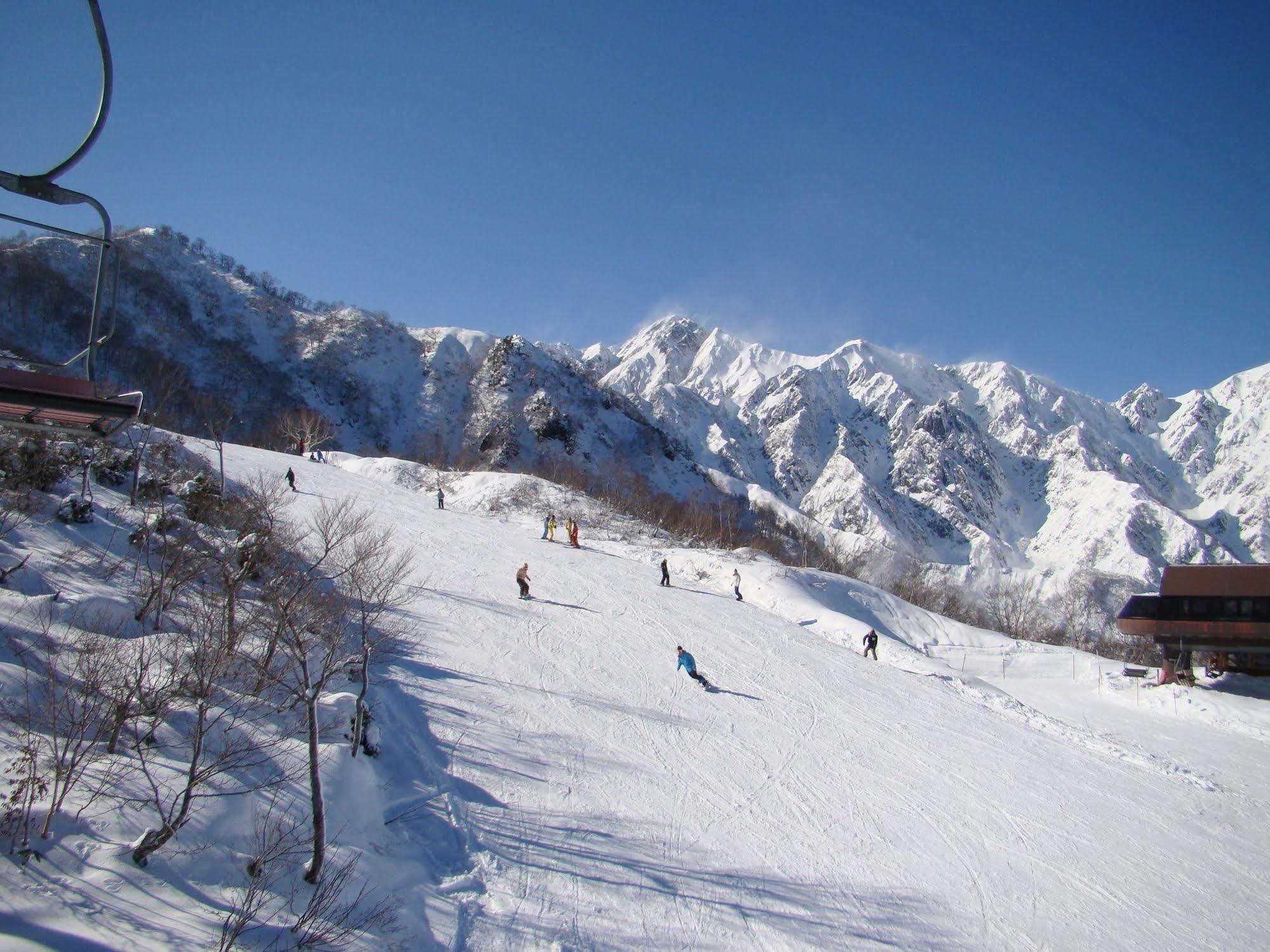 Hakuba Goryu Pension Kurumi Eksteriør bilde